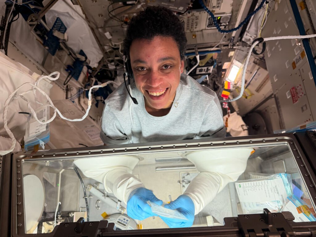 NASA astronaut Jessica Watkins conducts 3D bioprinting research in space
