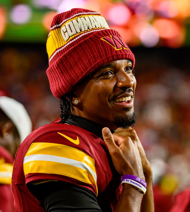 Quinn discusses fourth-down decision with Commanders quarterback Jayden Daniels
